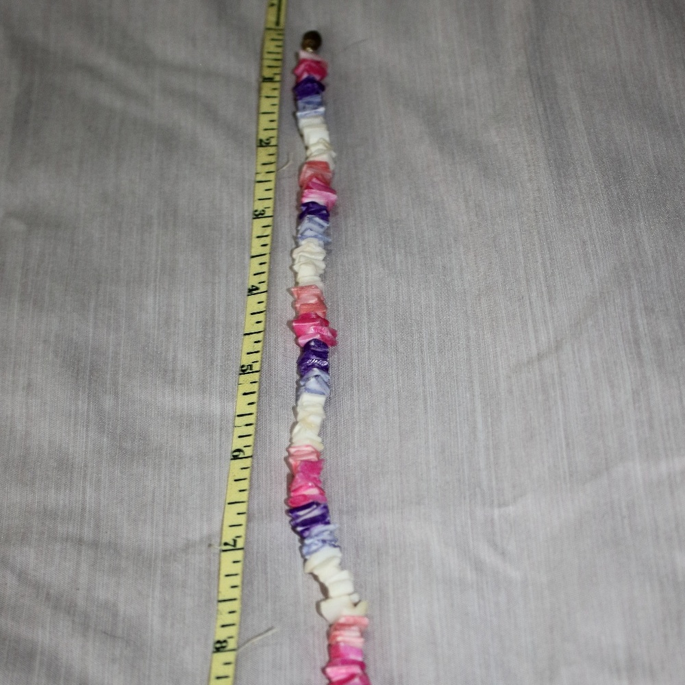 VINTAGE MULTI COLOR SHELL NECKLACE(10.5")